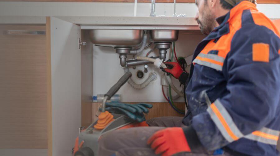 Professional slab leak plumber services in Centerview, MO